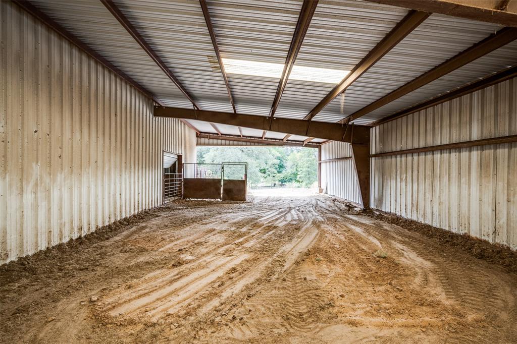 2080 County Road 2445 Property Photo 37