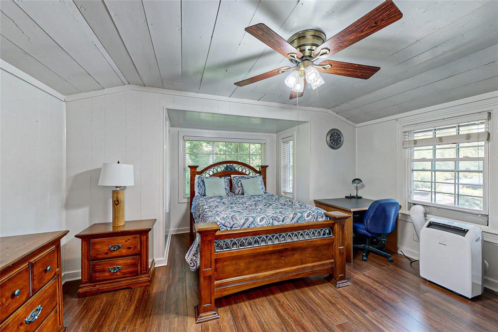 5525 Lyons Road Property Photo 13