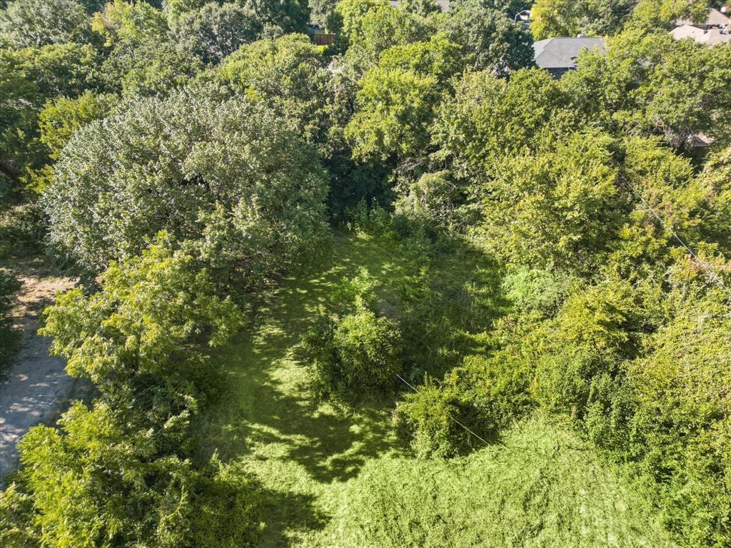 8401 Gifford Lane Property Photo 3