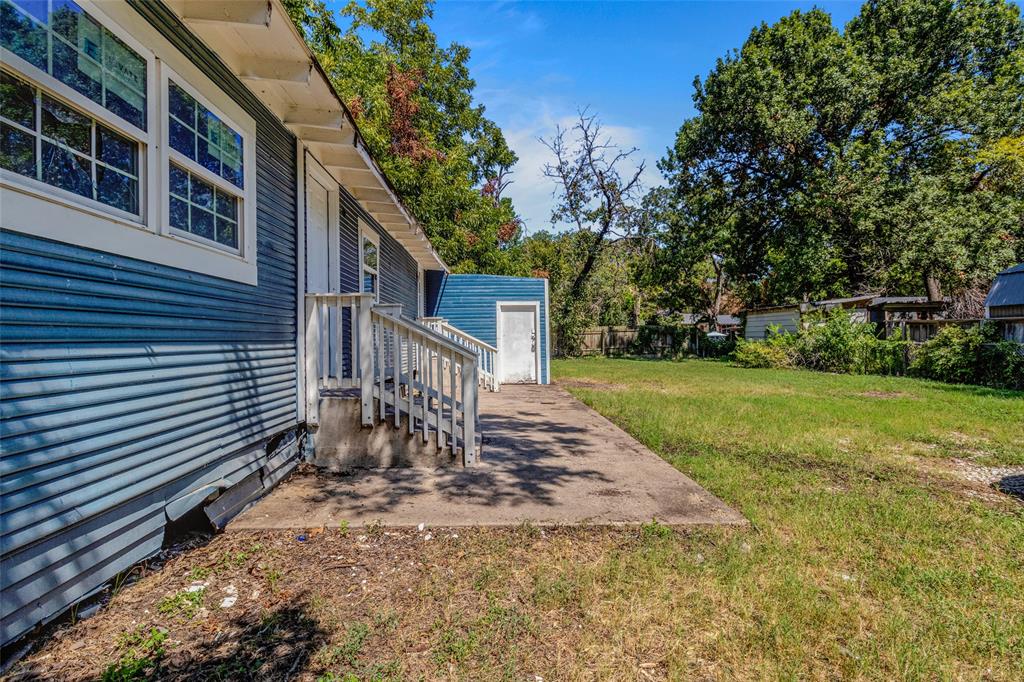 902 N Frances Street Property Photo 5