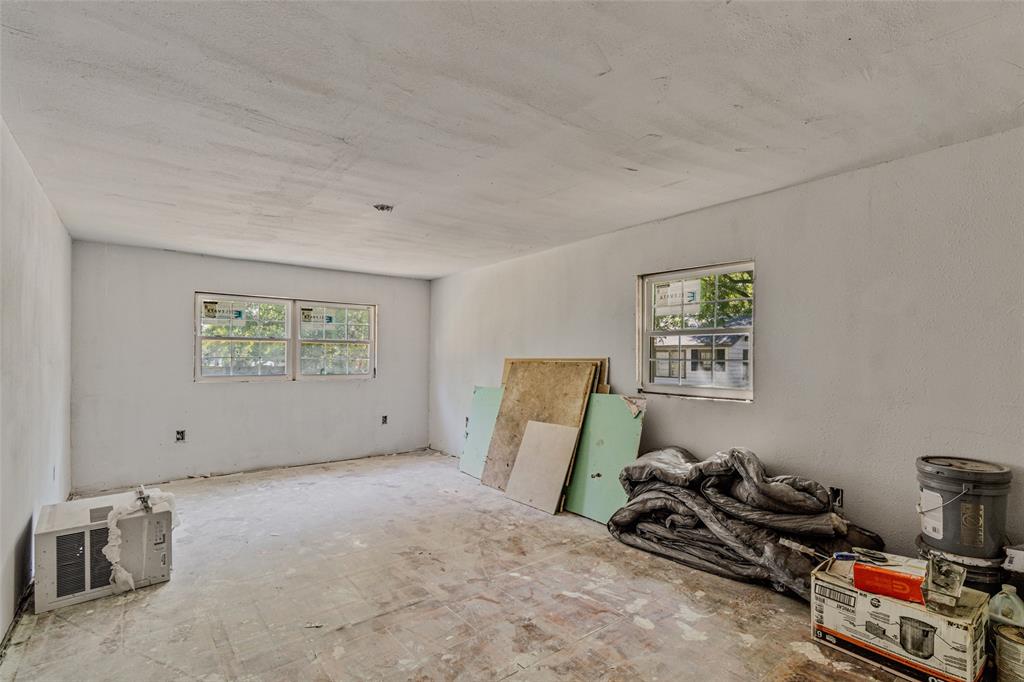 902 N Frances Street Property Photo 22