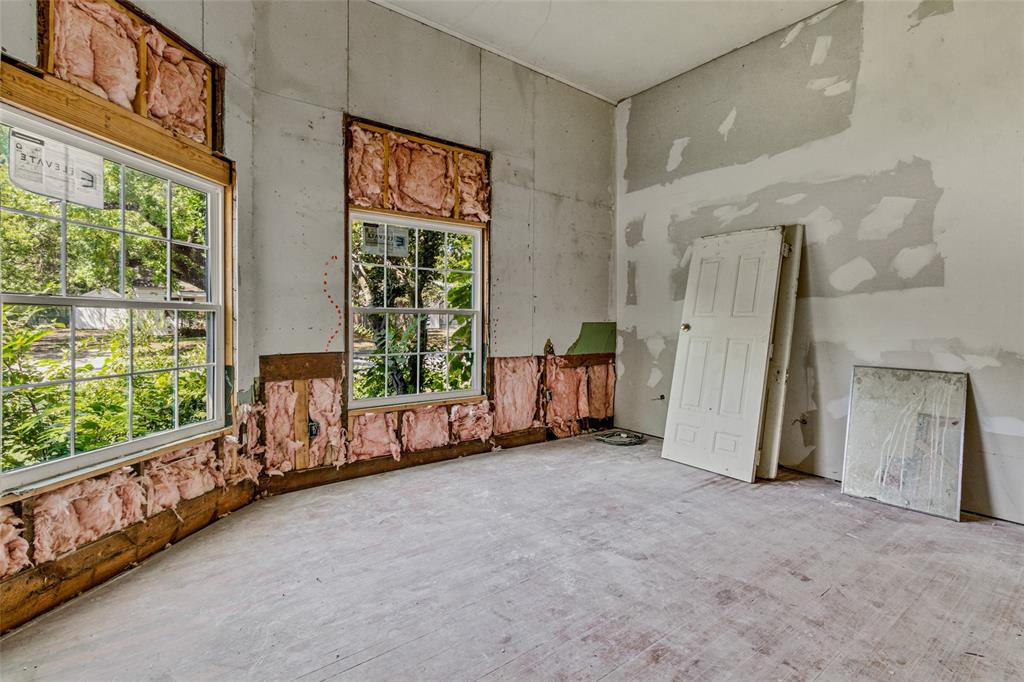 902 N Frances Street Property Photo 27