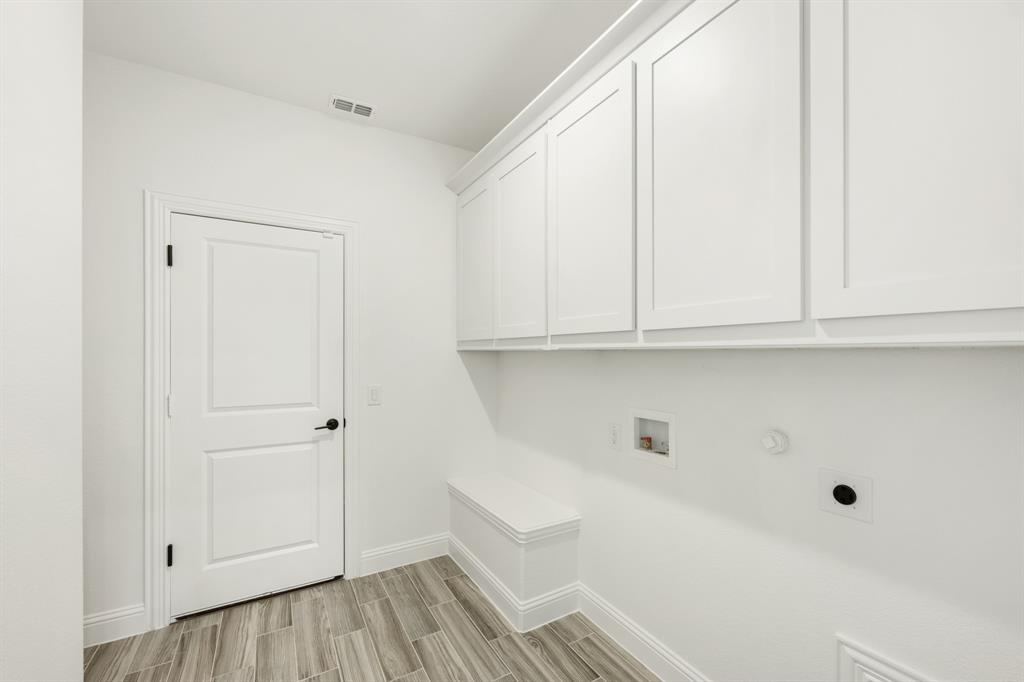 383 Crystal Lake Lane Property Photo 25