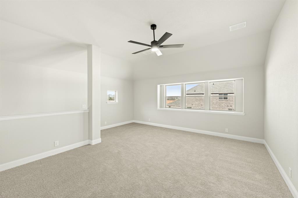 403 Crystal Lake Lane Property Photo 28
