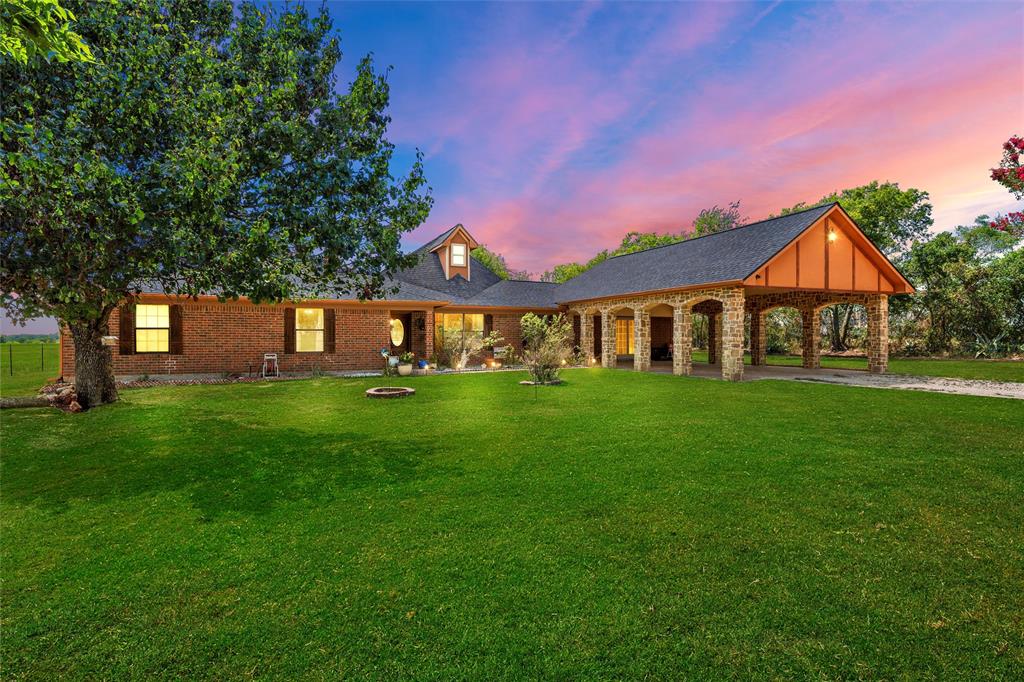 3433 W Tours Road Property Photo