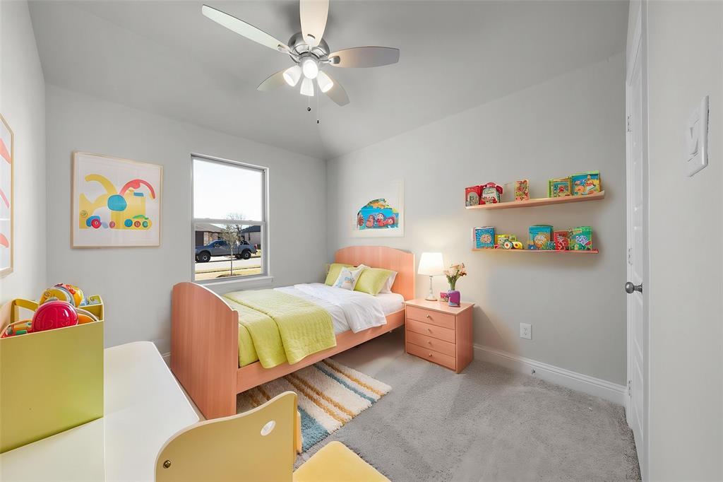 435 Cypress Property Photo 4