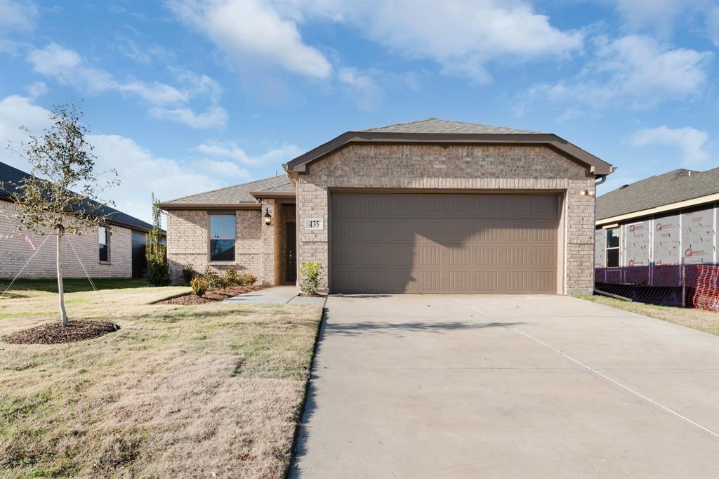 435 Cypress Property Photo 8
