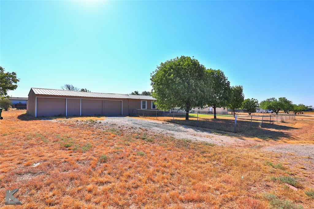 719 Cecil Street Property Photo