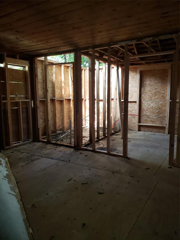 630 Neomi Avenue Property Photo 12