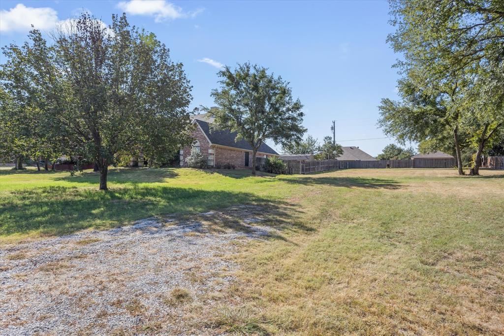 207 Aqua Vista Drive Property Photo 3