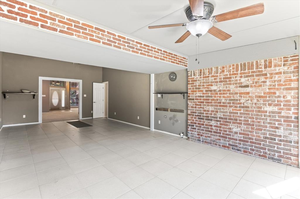 207 Aqua Vista Drive Property Photo 16