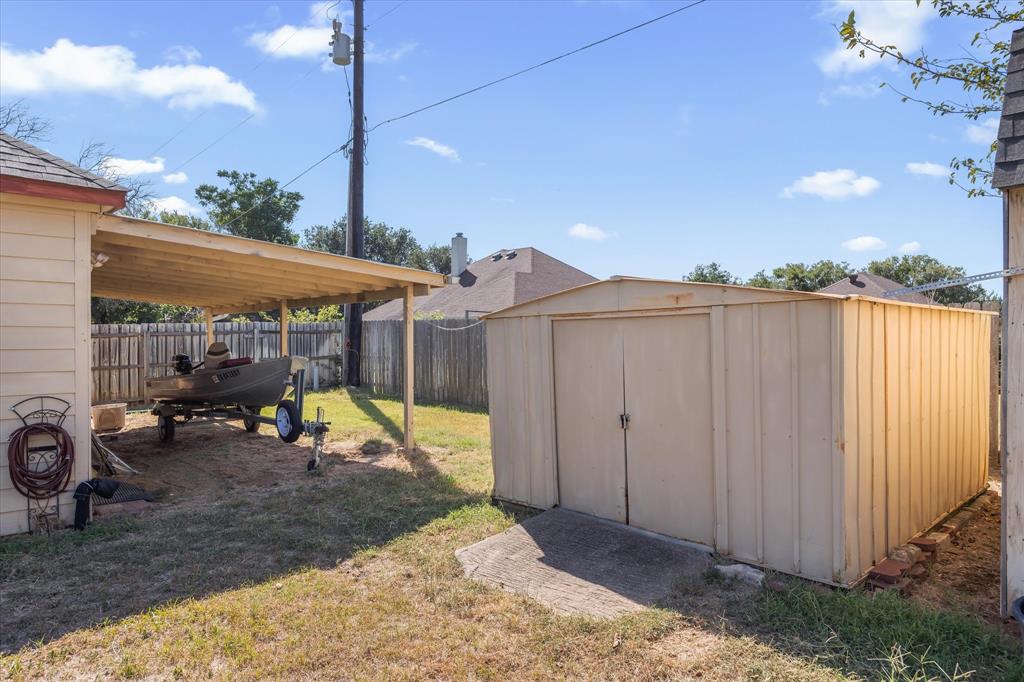 207 Aqua Vista Drive Property Photo 30