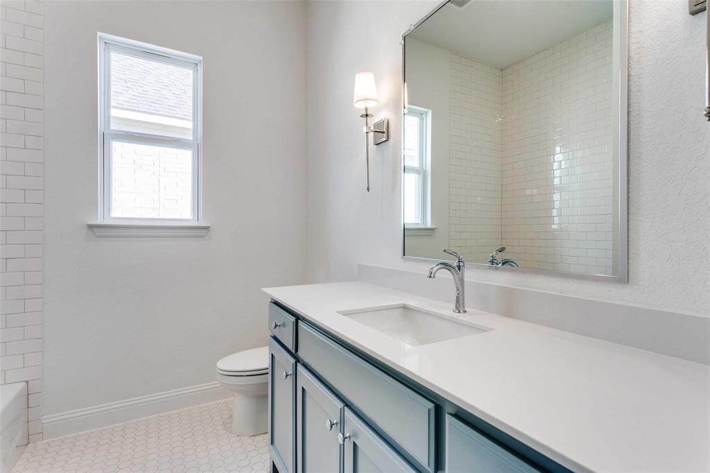 108 W Observation Drive Property Photo 10
