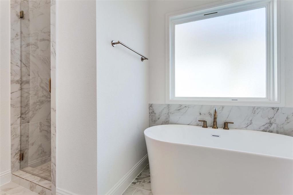 108 W Observation Drive Property Photo 11