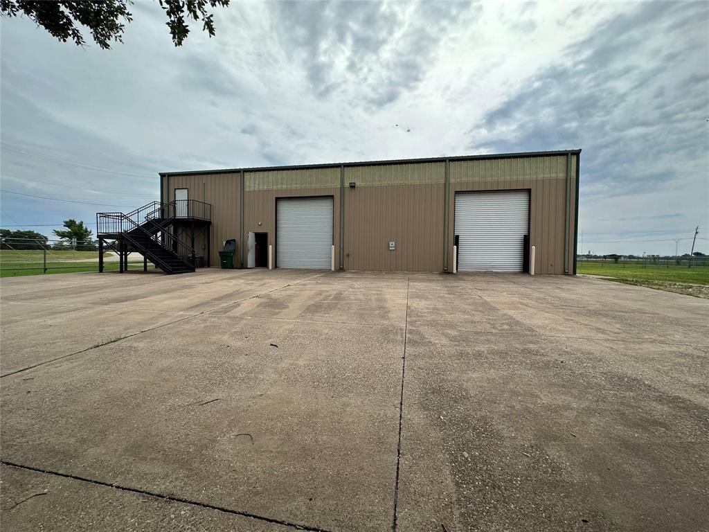 105 Bailiff Drive Property Photo 4