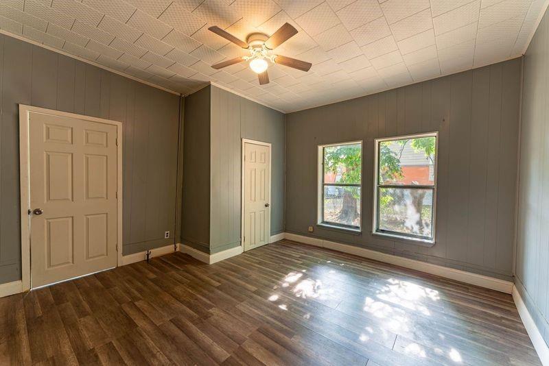 1716 Maple Avenue Property Photo 2
