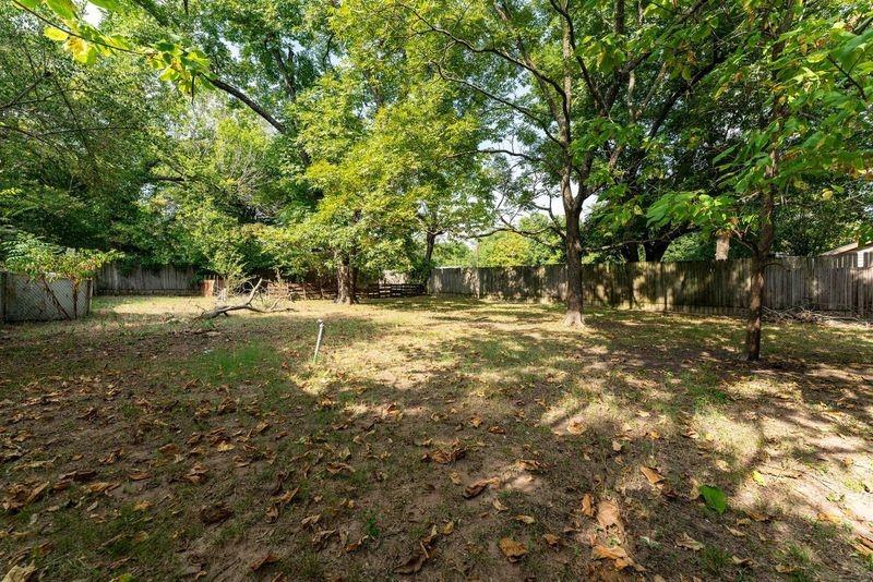 1716 Maple Avenue Property Photo 10