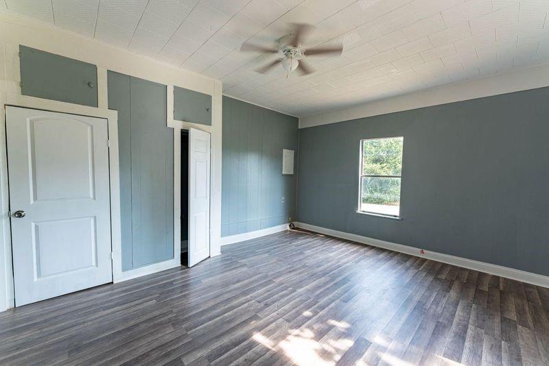 1716 Maple Avenue Property Photo 19