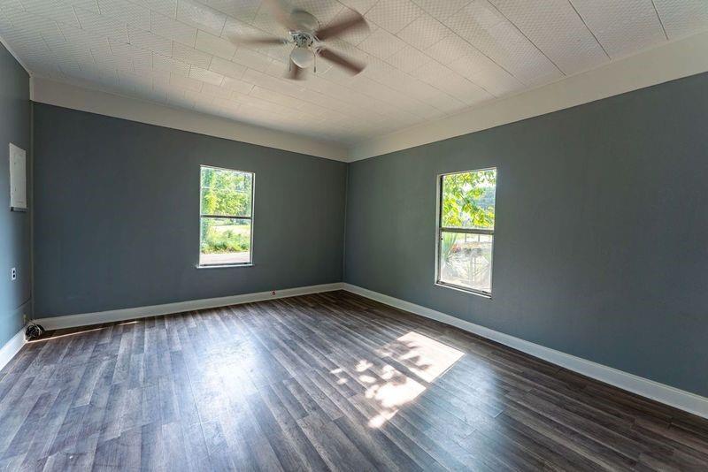 1716 Maple Avenue Property Photo 20