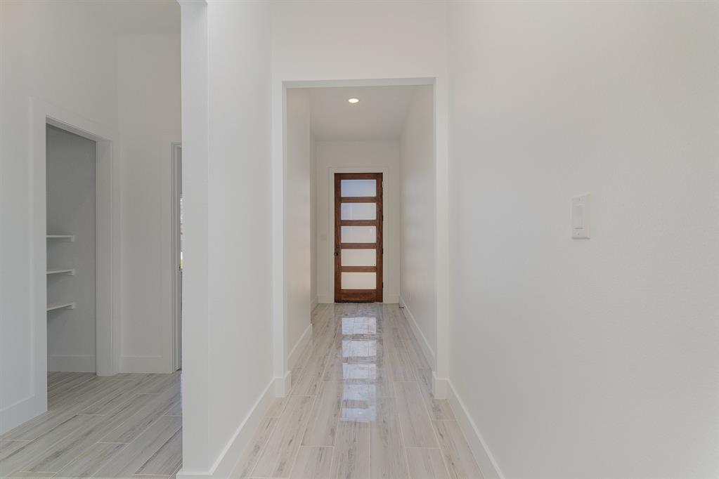 1813 Wellington Street Property Photo 12