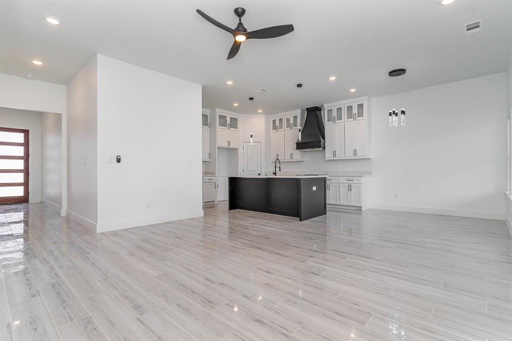 1813 Wellington Street Property Photo 16