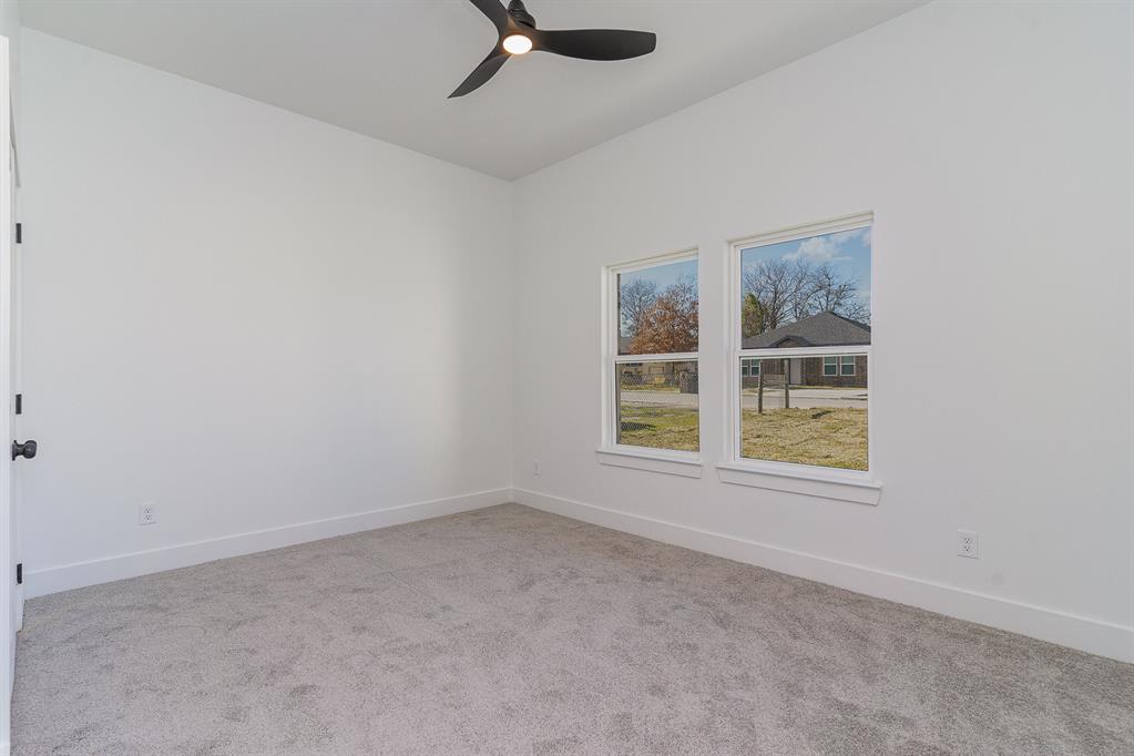 1813 Wellington Street Property Photo 22