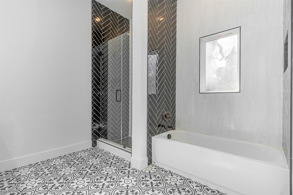 1813 Wellington Street Property Photo 24