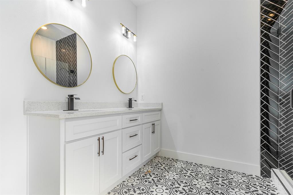 1813 Wellington Street Property Photo 25