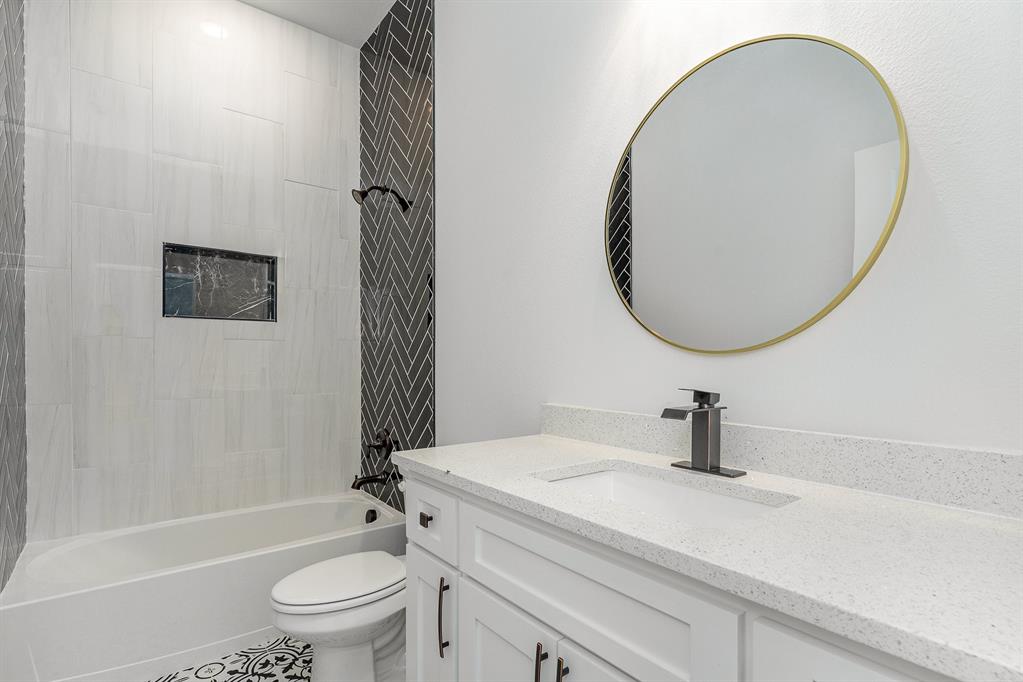 1813 Wellington Street Property Photo 27