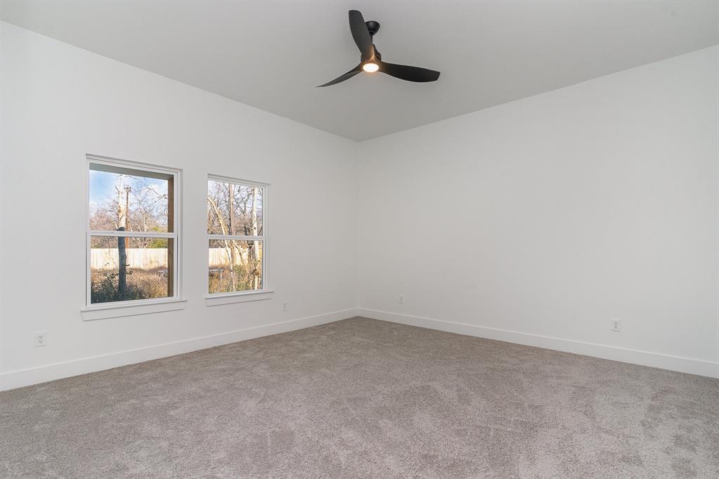 1813 Wellington Street Property Photo 28
