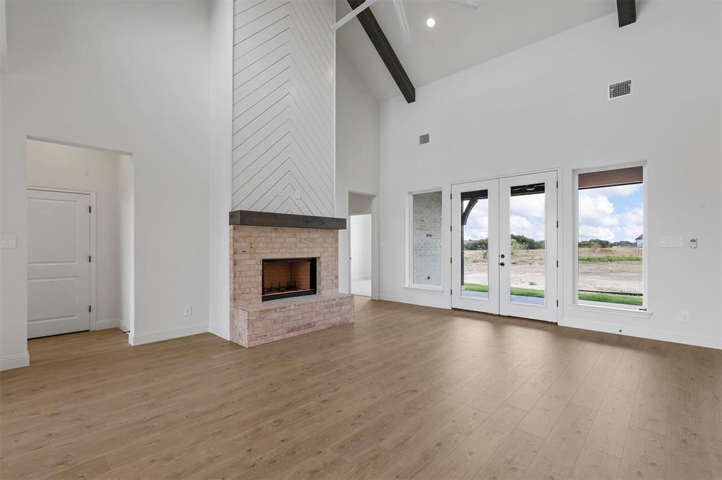 427 Red Bird Property Photo 8
