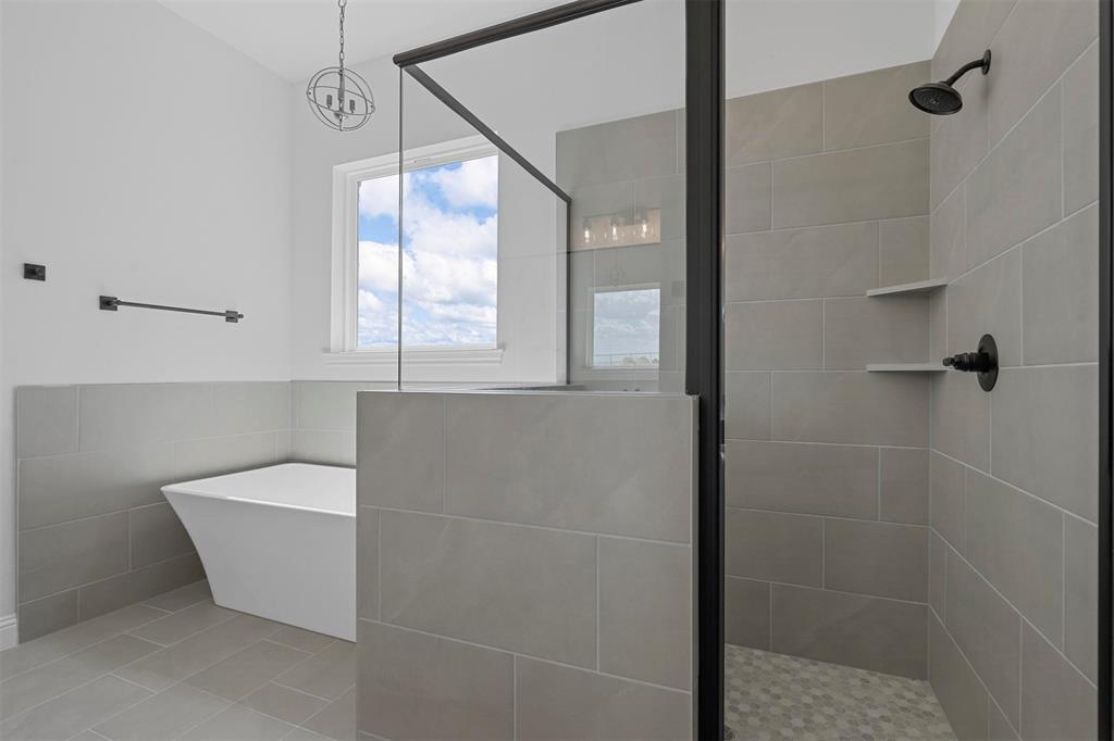 427 Red Bird Property Photo 21