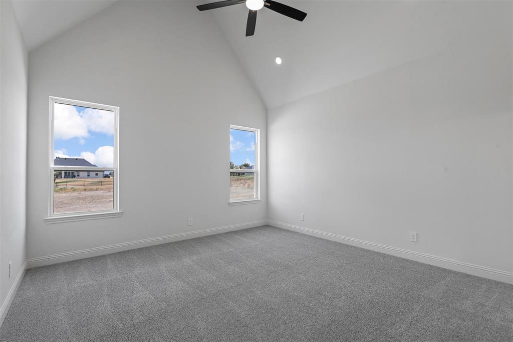 427 Red Bird Property Photo 22