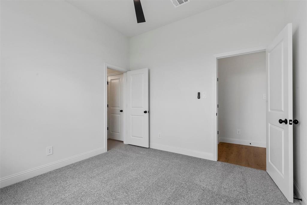 427 Red Bird Property Photo 33