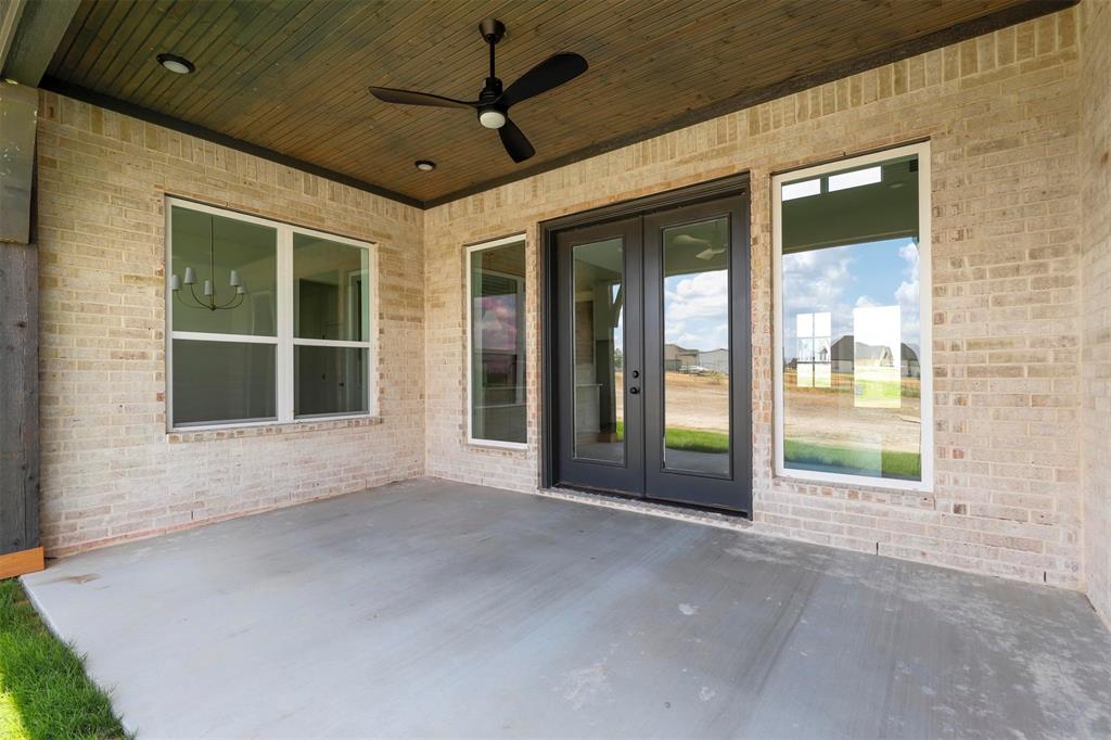 427 Red Bird Property Photo 37