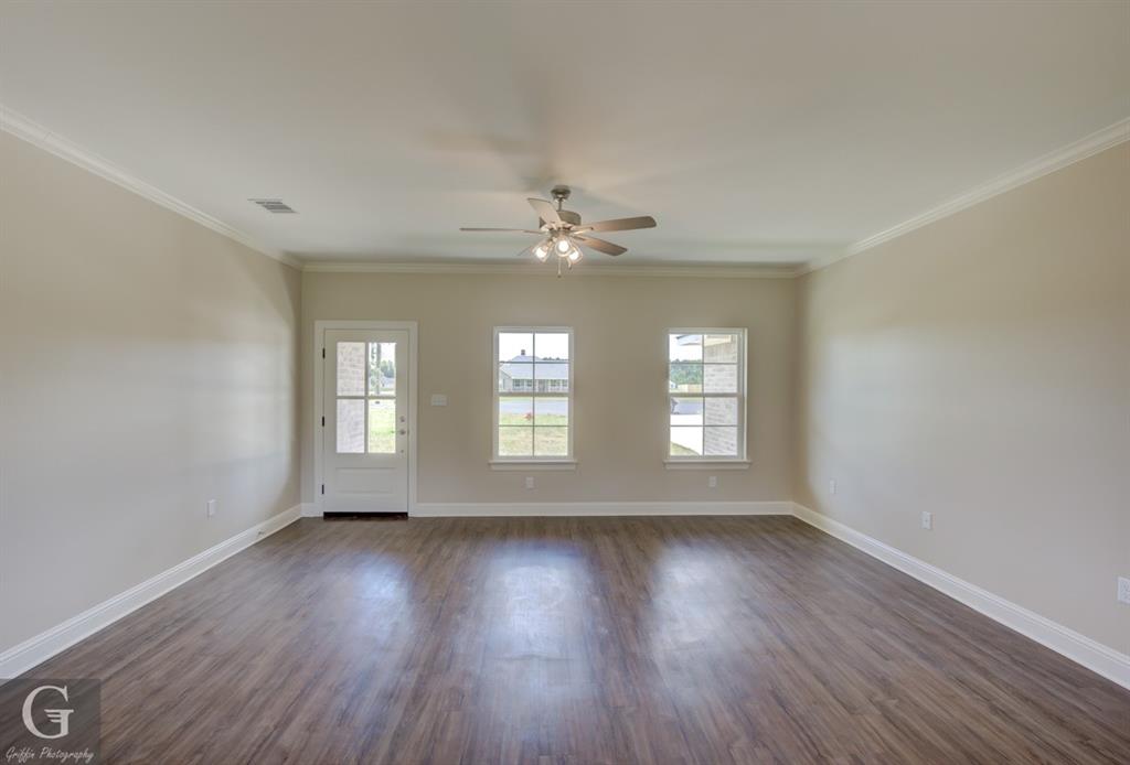 3524 Windwood Circle Property Photo 7