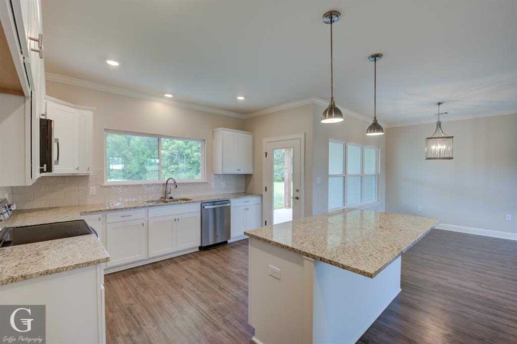 3524 Windwood Circle Property Photo 10
