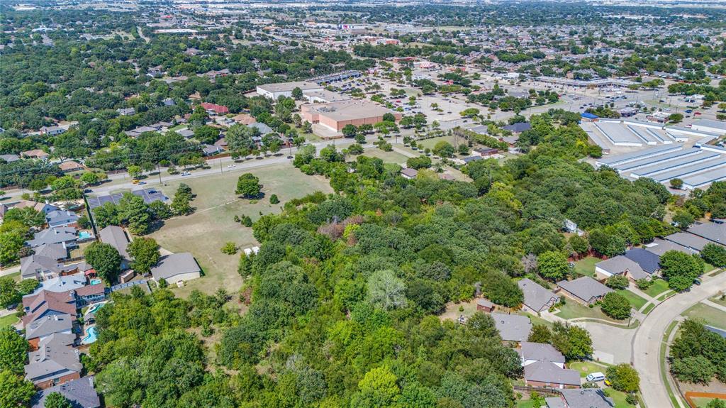 2120 W Sublett Road Property Photo 3