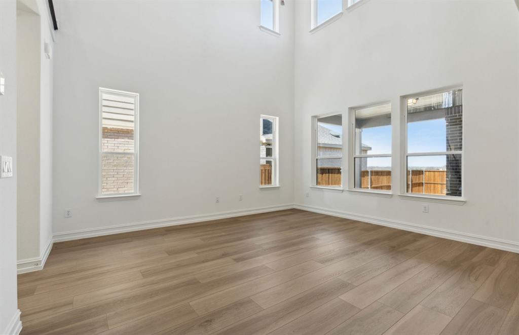 1209 Corleone Lane Property Photo 4