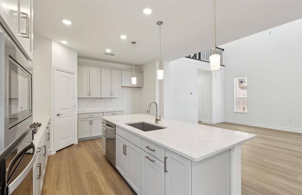 1209 Corleone Lane Property Photo 8