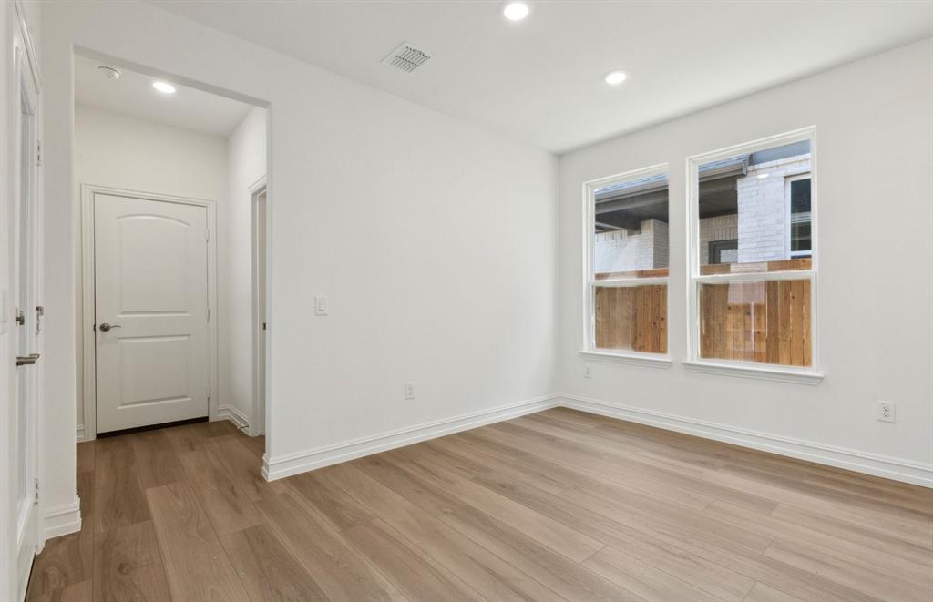 1209 Corleone Lane Property Photo 10