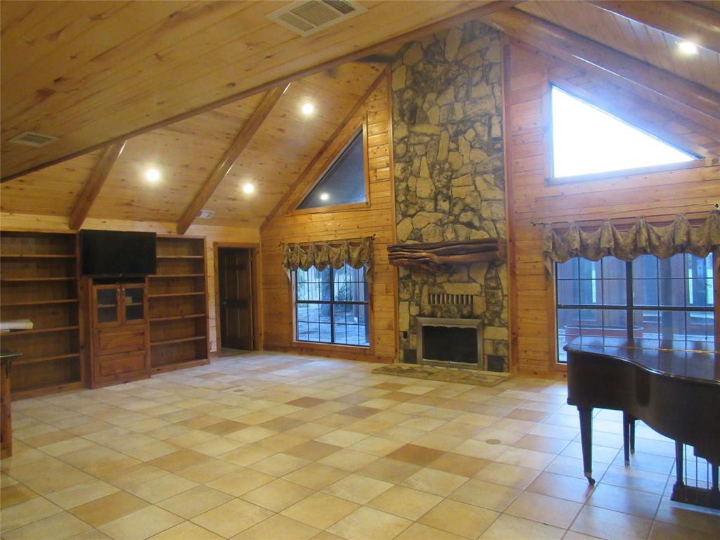 399 Tanglewood Trail Property Photo 12
