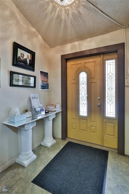 135 Shelton Street Property Photo 10