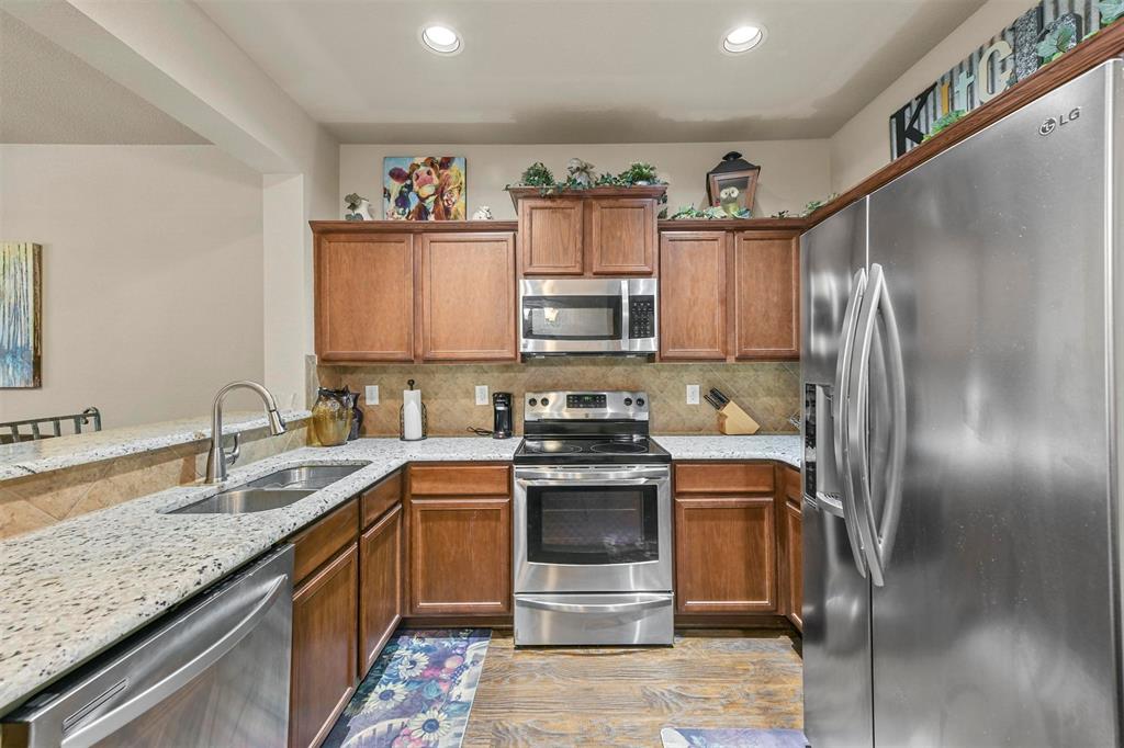 2988 Peyton Brook Drive Property Photo 2