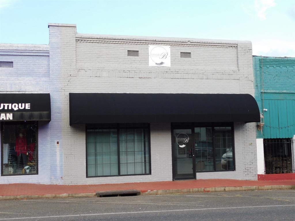 123 N Main Street Property Photo 1