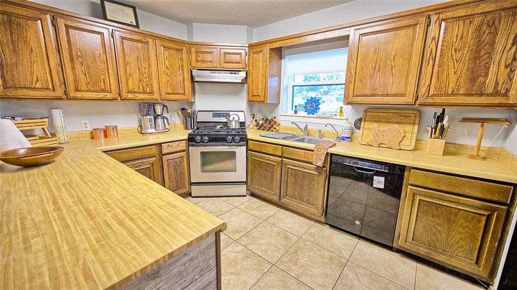 344 Oak Street Property Photo 13