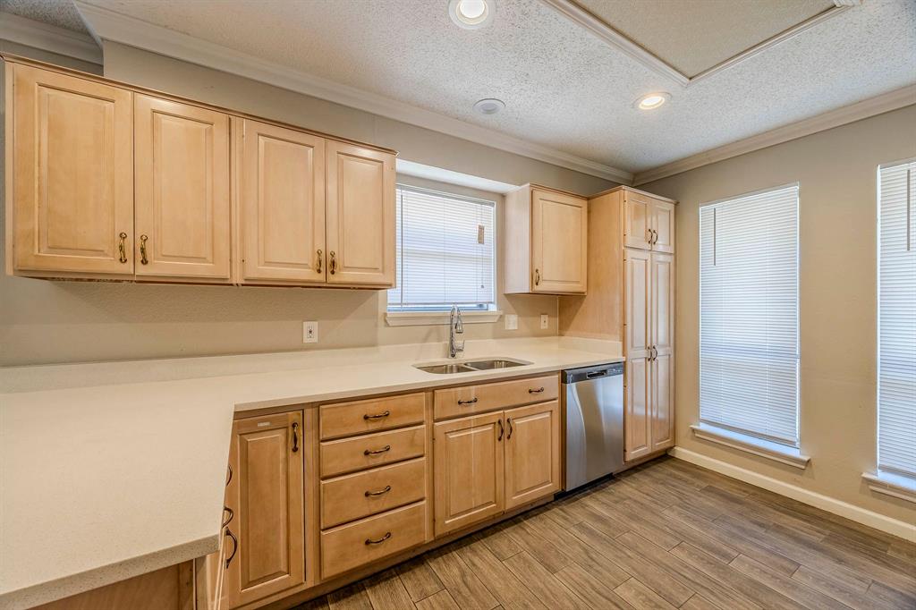 2804 Quail Ridge Drive Property Photo 11