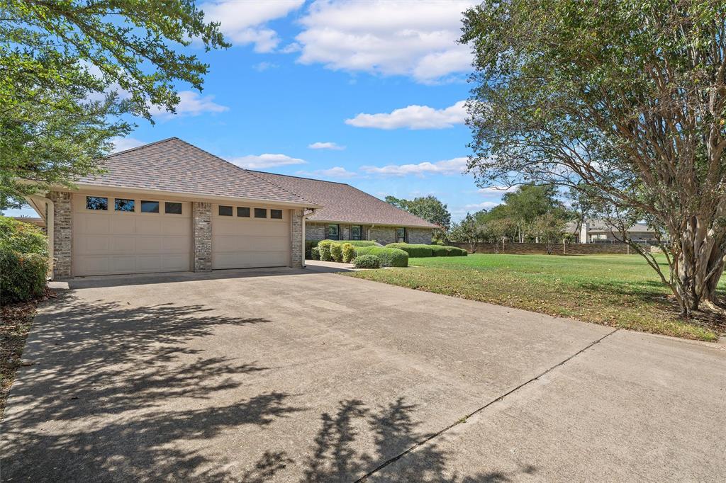 1505 Jane Lane Property Photo 3