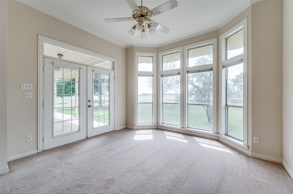 10200 Zipper Road Property Photo 17