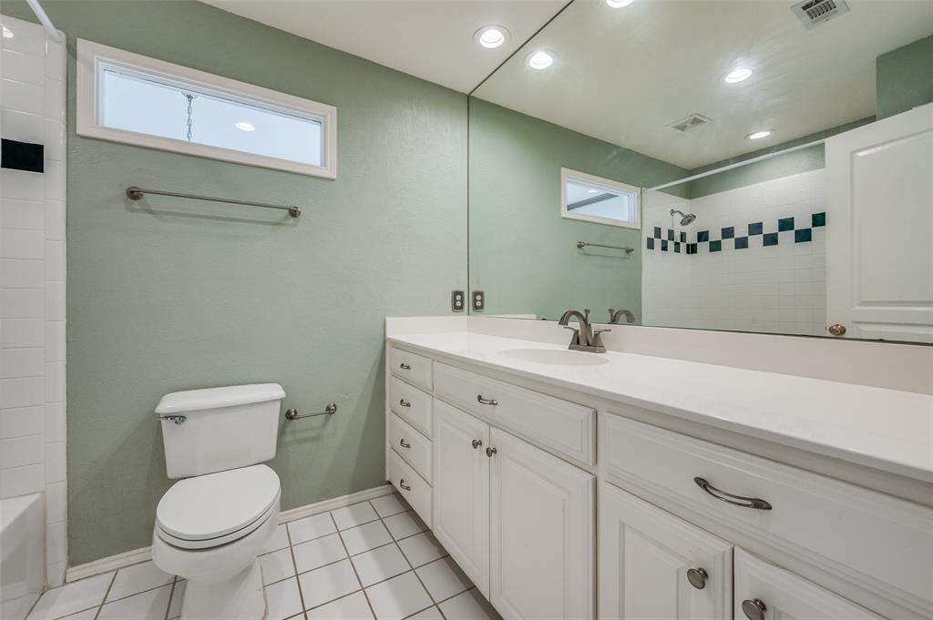 10200 Zipper Road Property Photo 27